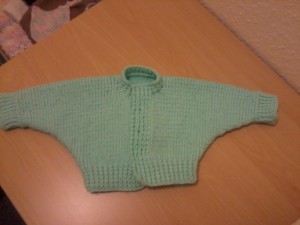 Really nice, really simple pattern for a cardigan you can knit up in one go (only seam is up the side) unfortunately pattern only comes in preemie size, so shall have to do some jiggery pokery to work out larger sizes.